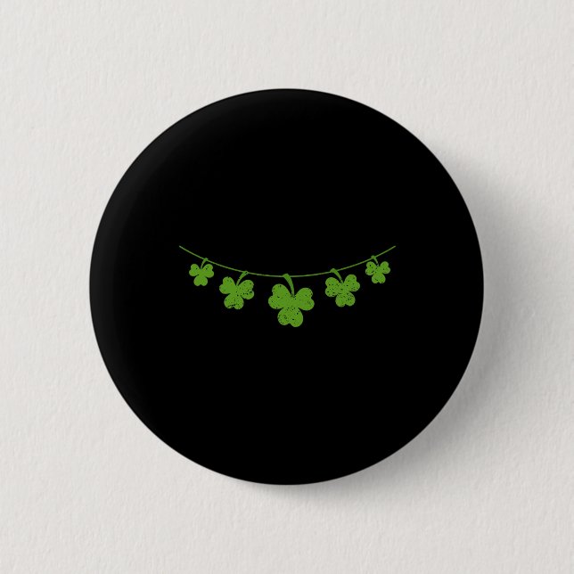 Lustiger Shamrock-Brust-Irischer St. Patricks Day- Button (Vorderseite)