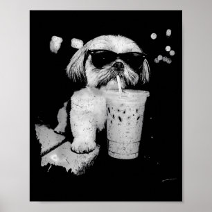Lustiger Shih Tzu, der eisgekühlten Kaffee trinkt, Poster