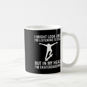 Lustiger Skater Skateboarder, aber in meinem Kopf Kaffeetasse