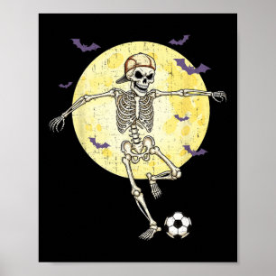 Lustiger Skelett spielt Fußball Lustiger Halloween Poster