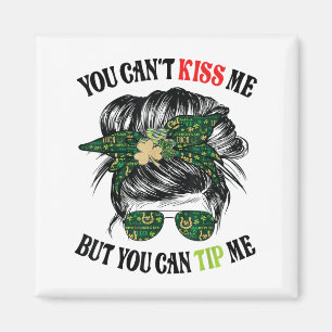 Lustiger St. Patricks Day Kellnerin Barkeeper Kell Magnet