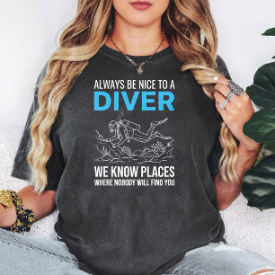 Lustiger Taucher Immer nett unter Wasser Zitat T-Shirt