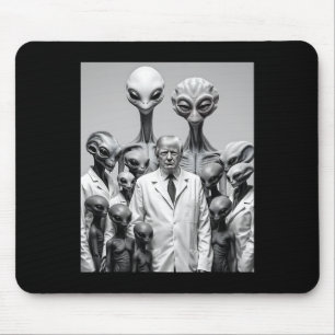 Lustiger Trump mit Außerirdischen-Verschwörung Auß Mousepad