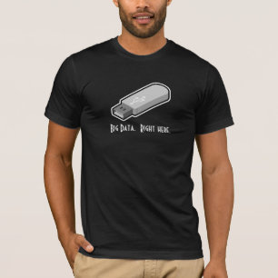 Lustiger USB-Antrieb großer Daten-T - Shirt