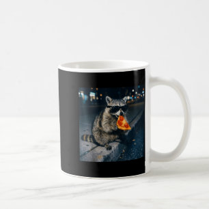 Lustiger Waschbär isst Pizza süßes Tier Selfie  Kaffeetasse