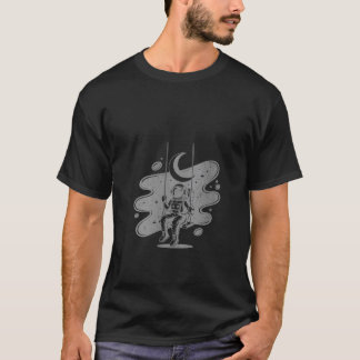 Lustiges Astronauten-Shirt Damen Schaukel auf dem T-Shirt
