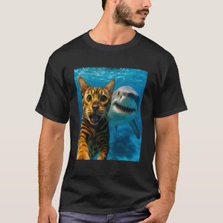 Lustiges Bengal-Katze-Selfie mit Hai-Ozeanliebhabe T-Shirt