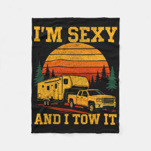 Lustiges Camping Ich bin Y und ziehe es RV Camper  Fleecedecke