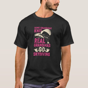 Lustiges Fallschirmspringen für eine Fallschirmspr T-Shirt