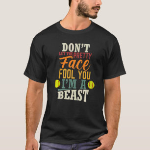 Lustiges Fastpitch-Mädchen-Catcher-Softballspiel F T-Shirt