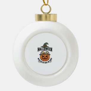 Lustiges Halloween-Hexen-Süßigkeiten-Kürbis-Shirt- Keramik Kugel-Ornament