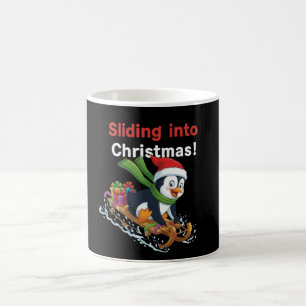 Lustiges Hineinrutschen in Weihnachten Süßer Pingu Verwandlungstasse
