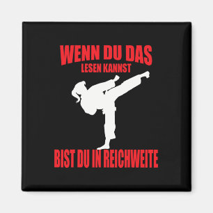 Lustiges Karate-Kickboxen-Taekwondo-Mädchen Magnet