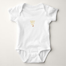 Lustiges Kindershirt, angetrieben von Snacks und C