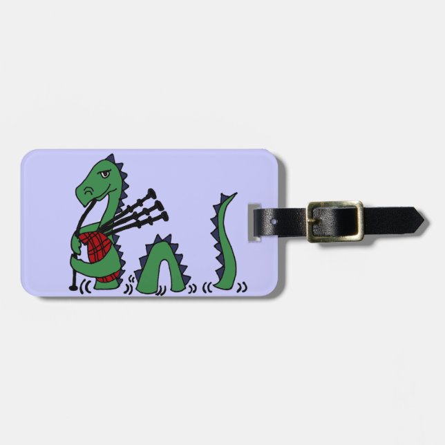 Lustiges Loch- Nessmonster, das Dudelsäcke spielt Gepäckanhänger (Vorderseite horizontal)