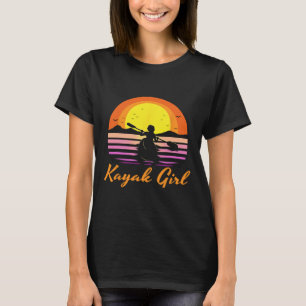 Lustiges Mädchen beim Kayakfahren Sonnenuntergang T-Shirt