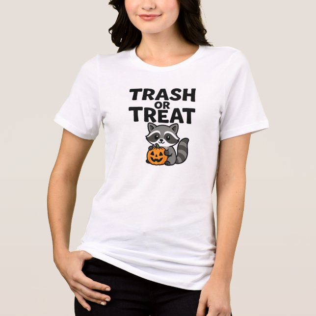 Lustiges Müll oder Süßigkeiten Waschbär Halloween  Tri-Blend Shirt (Vorderseite)