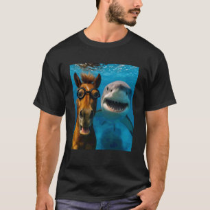 Lustiges Pferd-Selfie mit Hai Ozeanliebhaber Bauer T-Shirt