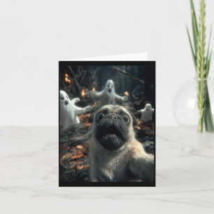 Lustiges Pug-Selfie mit Geistern im verlassenen Wa Karte