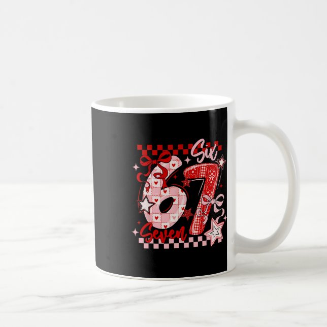 Lustiges Sechs Sieben 6 7 Meme Valentins Mädchen  Kaffeetasse (Rechts)