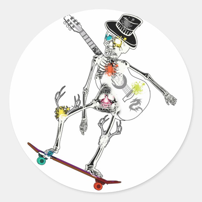 lustiges Skelett auf Skateboard und Gitarrendesign Runder Aufkleber (Vorderseite)