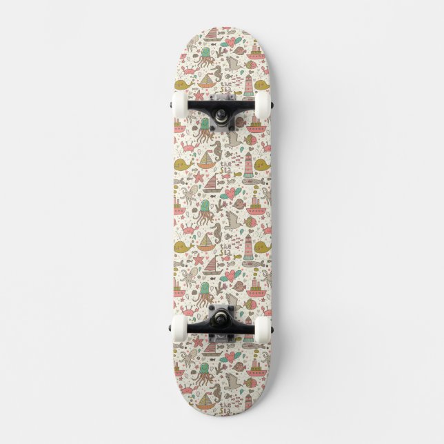 Lustiges Sommer-Muster mit Schiffen Skateboard (Vorderseite)