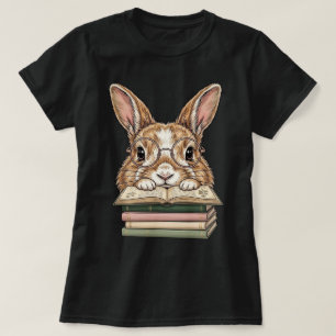 Lustiges süßes Kaninchen liest Buch mit Brille  T-Shirt