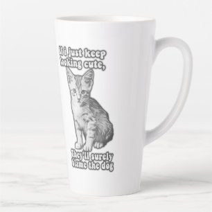 Lustiges süßes Katzen-Meme für Katzenbesitzer und  Milchtasse