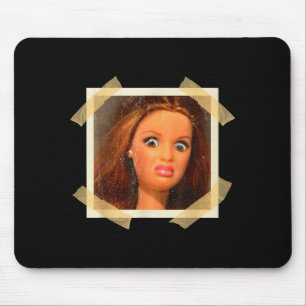 Lustiges widerliches Puppengesicht Meme Hilarische Mousepad