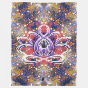Lustrous Zen Lotus Fleecedecke