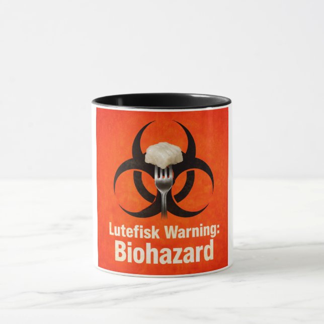 Lutefisk Warning: Biohazard – Funny Scandinavian Tasse (Zentrum)