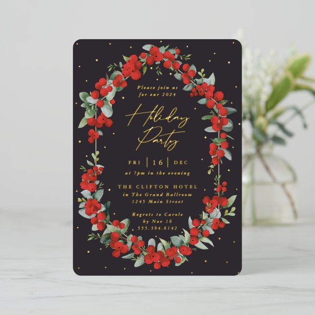 Luxe Red Berry + Eukalyptus Holiday Party Folieneinladung (Stehend vorne)