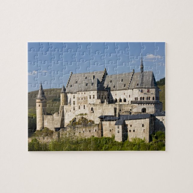 Luxemburg, Vianden. Vianden Chateau (b. 15. (Horizontal)