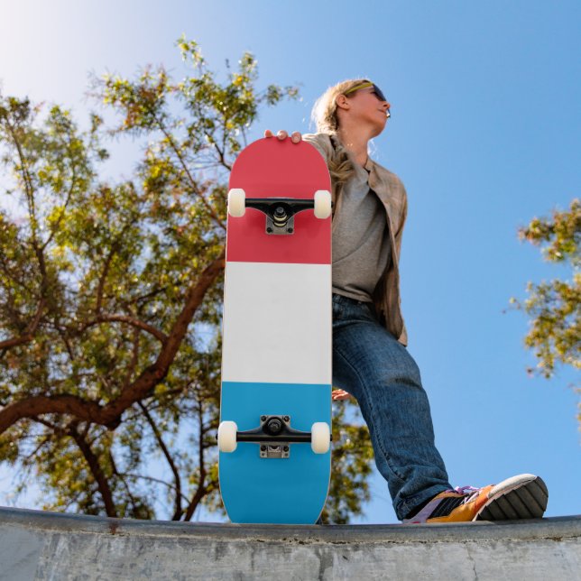 Luxemburger Flagge Skateboard (Außenbereich 1)