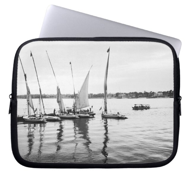 Luxor Ägypten, Feluccas im Nil Laptopschutzhülle (Vorderseite)