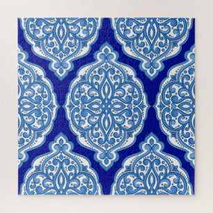 Luxuriös weiß-blau, türkisch dekoriert.