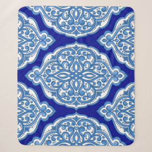 Luxuriös weiß-blau, türkisch dekoriert. sherpadecke