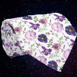 Luxuriöse Elegant Purple Flowers Floral Neck Tie Krawatte<br><div class="desc">Luxuriöse Elegant Watercolor Lila florale Indigo Muster Schöne Blume Flora Rose Neck Tie. Ideal für feierliche Anlässe und Trauzeuge-Trauzeugen und Hochzeiten! Moshiach jetzt!</div>