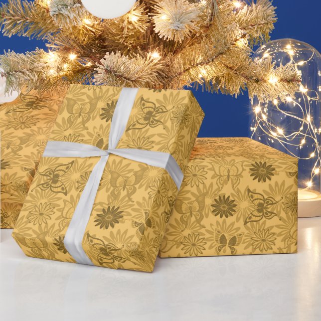 Luxuriöse moderne Gold Natural Floral Butterfly Geschenkpapier (Feiertage)