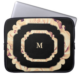 Luxuriöse Vintage Rose mit Monogramm Laptopschutzhülle