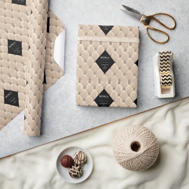 Luxuriöses Gold Tufted Monogram Geschenkpapier (Kunsthandwerk)