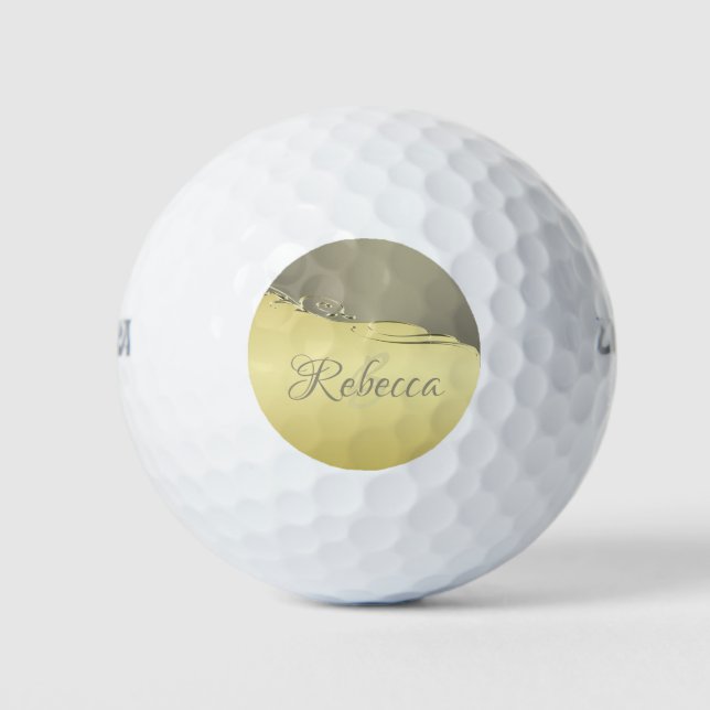 Luxuriöses goldenes Metall, das auf Gold und Silbe Golfball (Vorderseite)