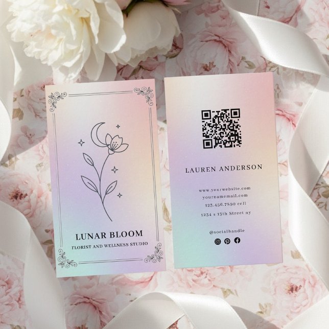 Luxury Iridescent Holographic Floral QR Code  Visitenkarte (Von Creator hochgeladen)