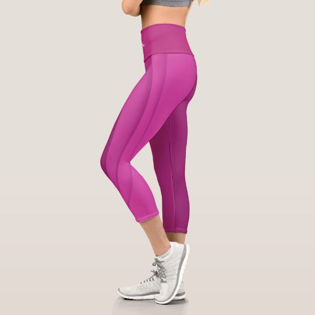 Luxury Soft Pink Wave Capri Leggings (Links)