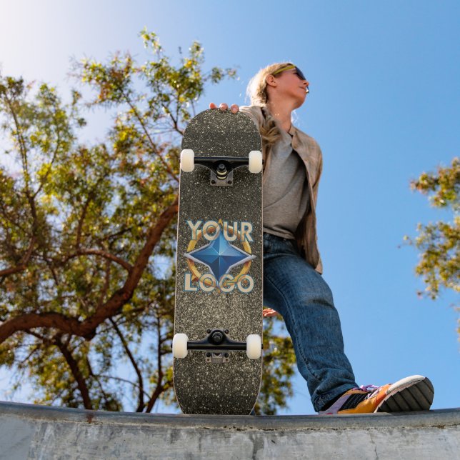 Luxus Gold & Black ID Abzeichen Template Business Skateboard (Außenbereich 1)