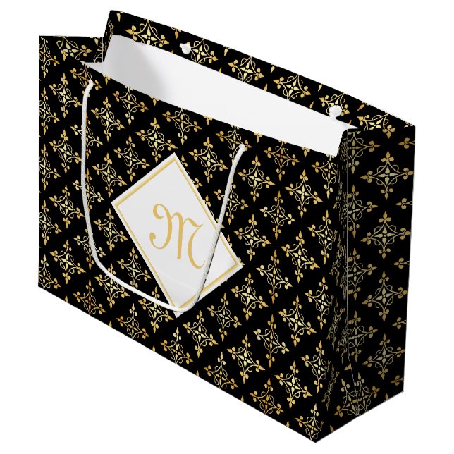 Luxus Monogram Black und Gold Quatre Floral Große Geschenktüte (Vorderseite Schrägansicht)