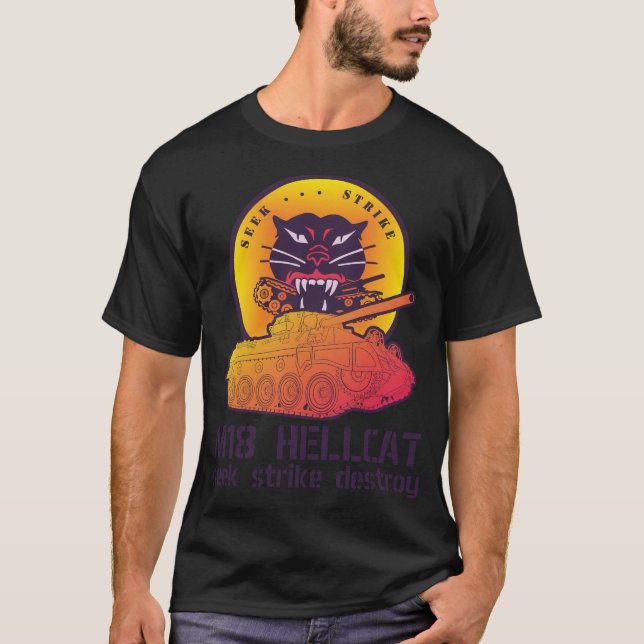 M18 Hellcat suchen zerstören im Synthwave-Stil T-Shirt (Vorderseite)
