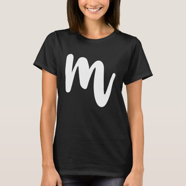 M Hauptstadt Letter Cool Initials ABC T-Shirt (Vorderseite)