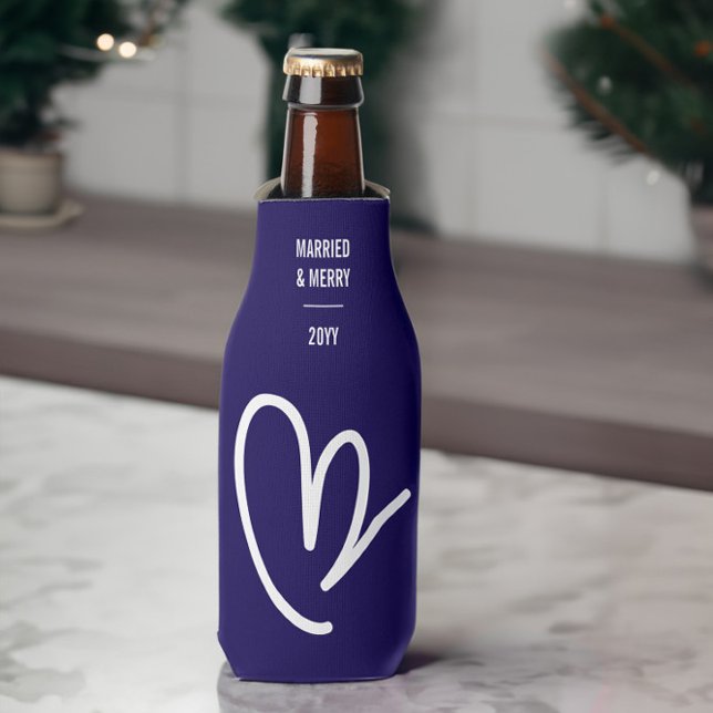 M. Newlyved Texte personnalisé Glacière de bouteil (Mr - married & merry bottle cooler from Newlywed Christmas Gift Ideas collection by Darling & May)