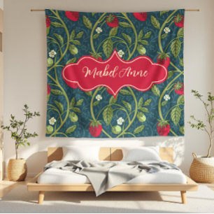 Mabel Anne Dark Blue Strawberry Vine Fleecedecke